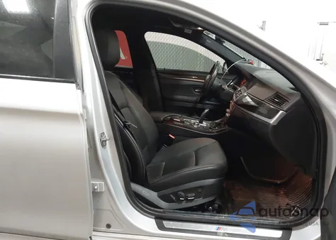 2013 BMW 535I xDrive z USA, uszkodzony, nr VIN WBAFU7C52DDU77443